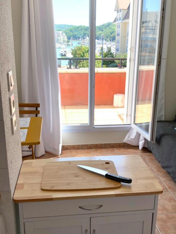 Duplex 2 Pieces Port Cabourg - 2 A 4 Personnes - Terrasse - Vue Port - Exclusif Book Ing Διαμέρισμα Dives-sur-Mer Εξωτερικό φωτογραφία