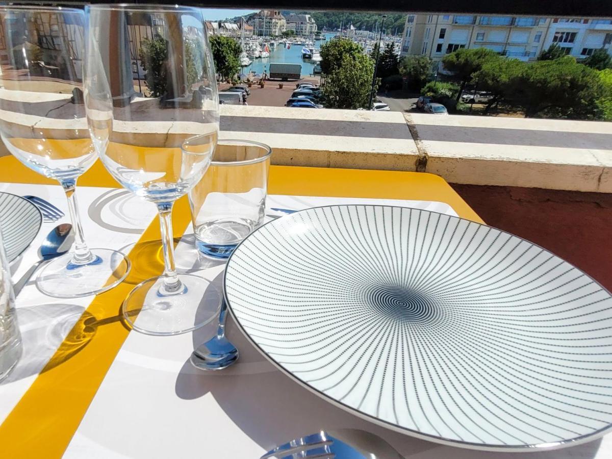 Duplex 2 Pieces Port Cabourg - 2 A 4 Personnes - Terrasse - Vue Port - Exclusif Book Ing Διαμέρισμα Dives-sur-Mer Εξωτερικό φωτογραφία