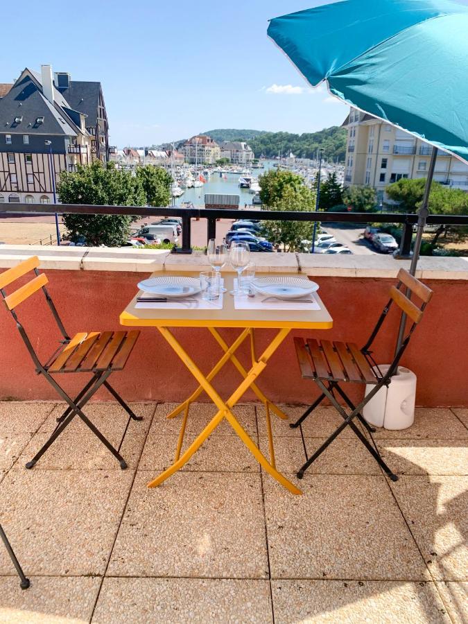Duplex 2 Pieces Port Cabourg - 2 A 4 Personnes - Terrasse - Vue Port - Exclusif Book Ing Διαμέρισμα Dives-sur-Mer Εξωτερικό φωτογραφία